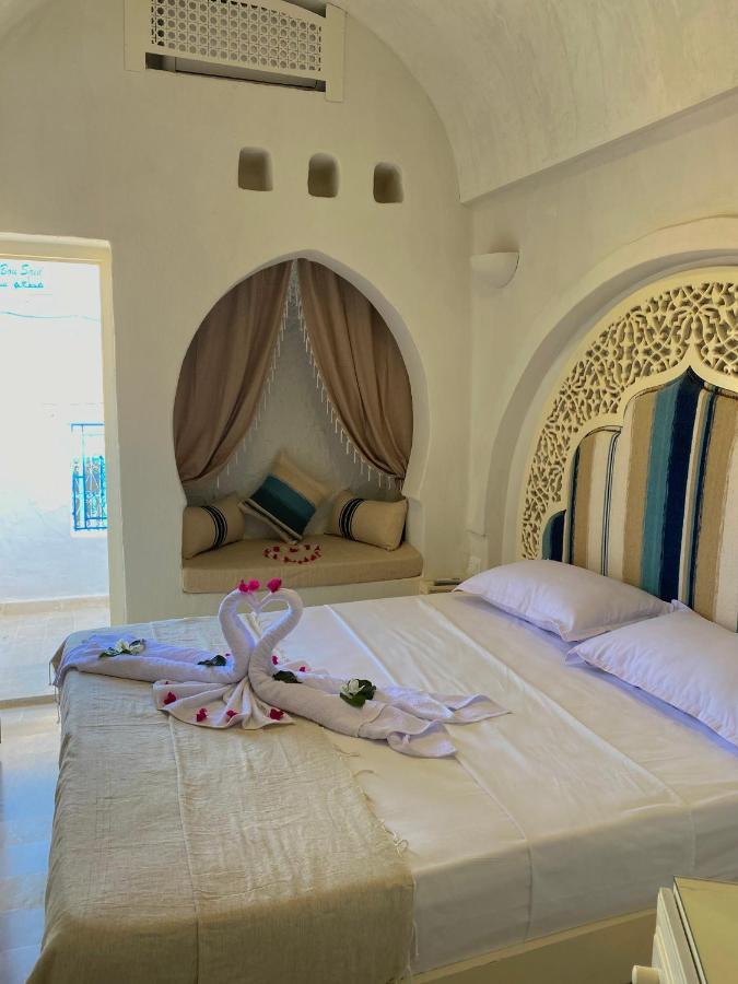 Hotel Djerba Authentique - Au Centre De Midoun Exterior foto